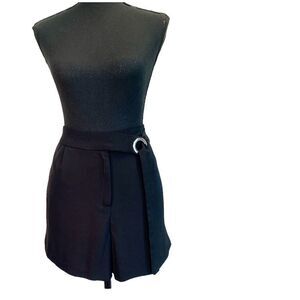 𝅺DYNAMITE black dress shorts belted Detail Sz L